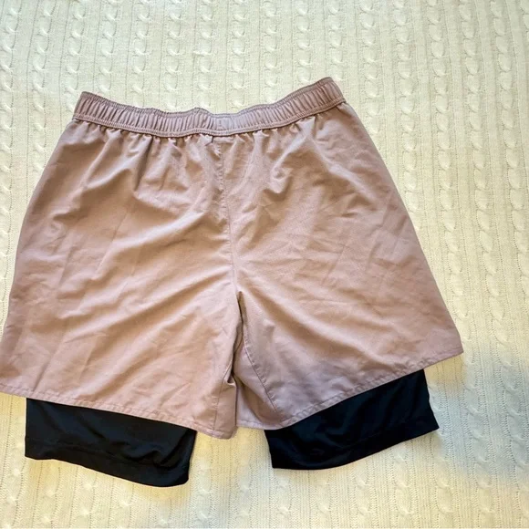 HURLEY Men's Two-Tone Athletic Large Shorts - Picture 6 of 9